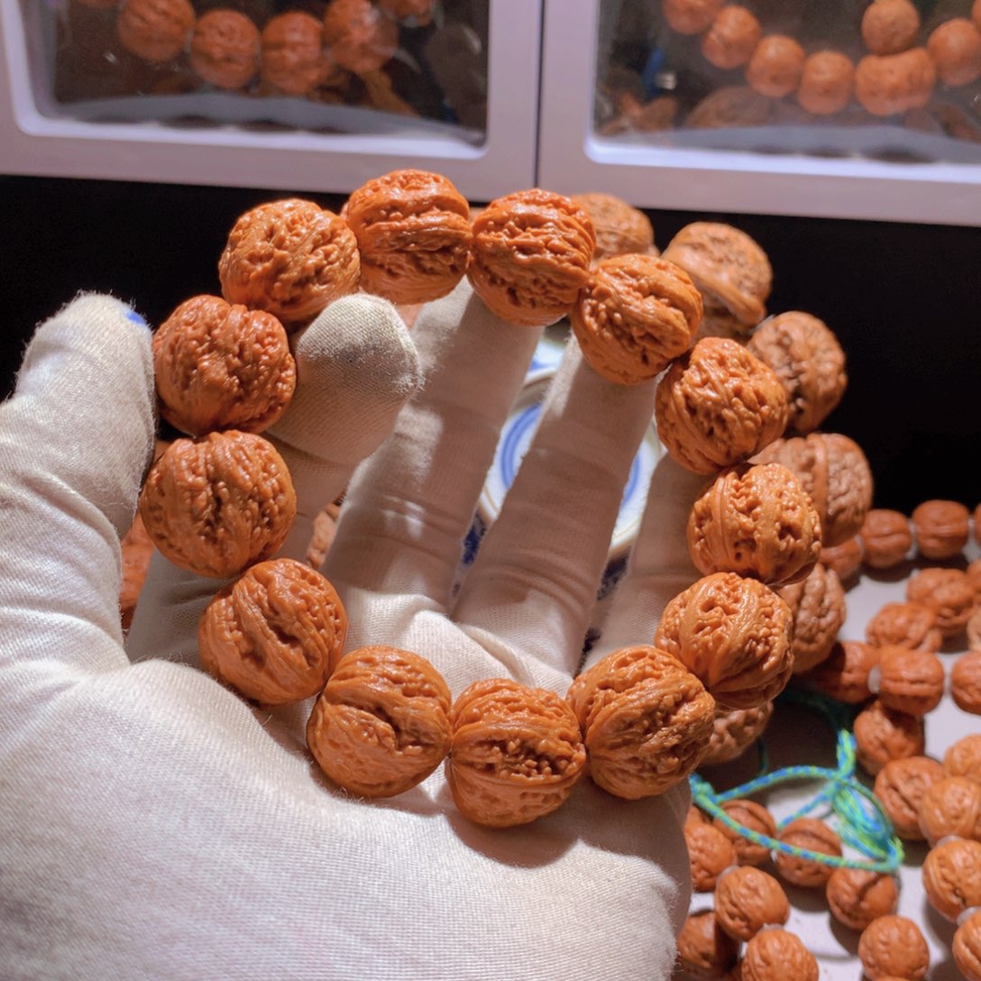 宝***贝文玩核桃手串粗筋八棱