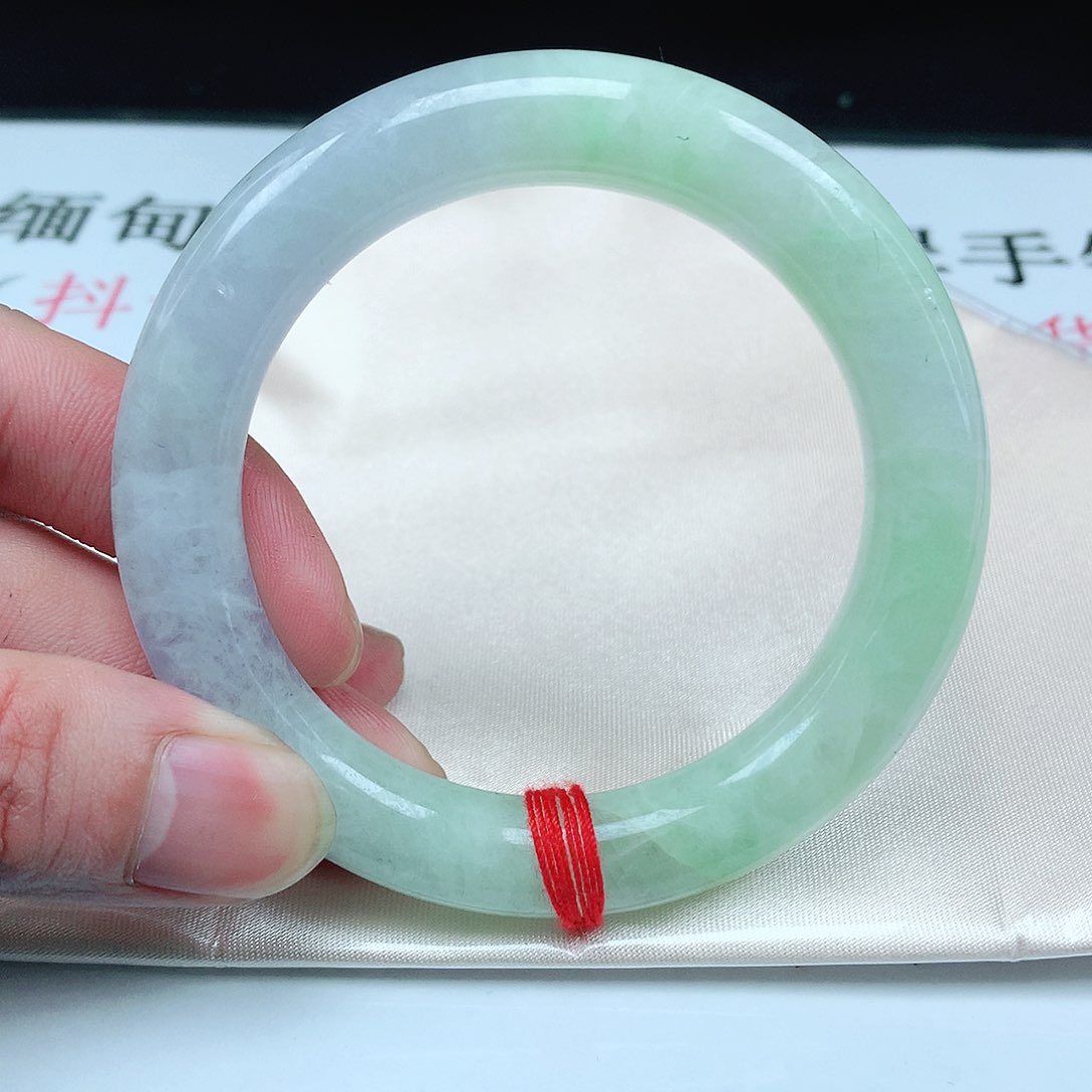 翡翠手镯未镶嵌圈57