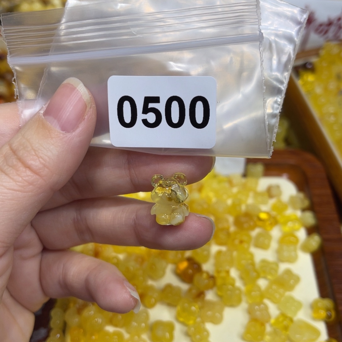 琥珀珠宝奇石未镶嵌