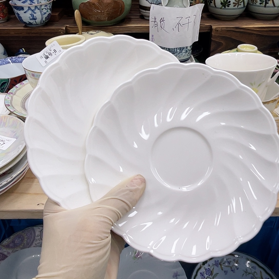 佳***店鹿屋家的美丽瓷器呀