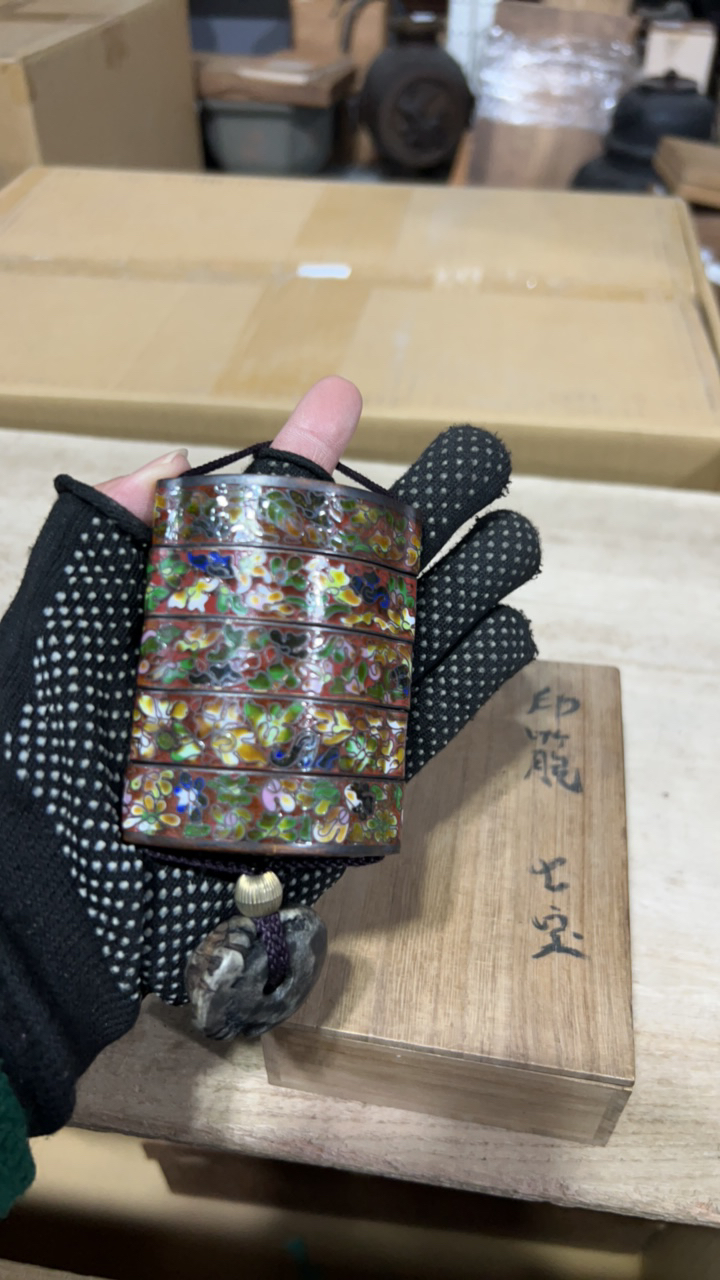 金属哈哈哈哈哈哈