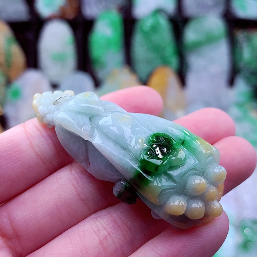 【闪购商品】翡翠颈饰未镶嵌天然