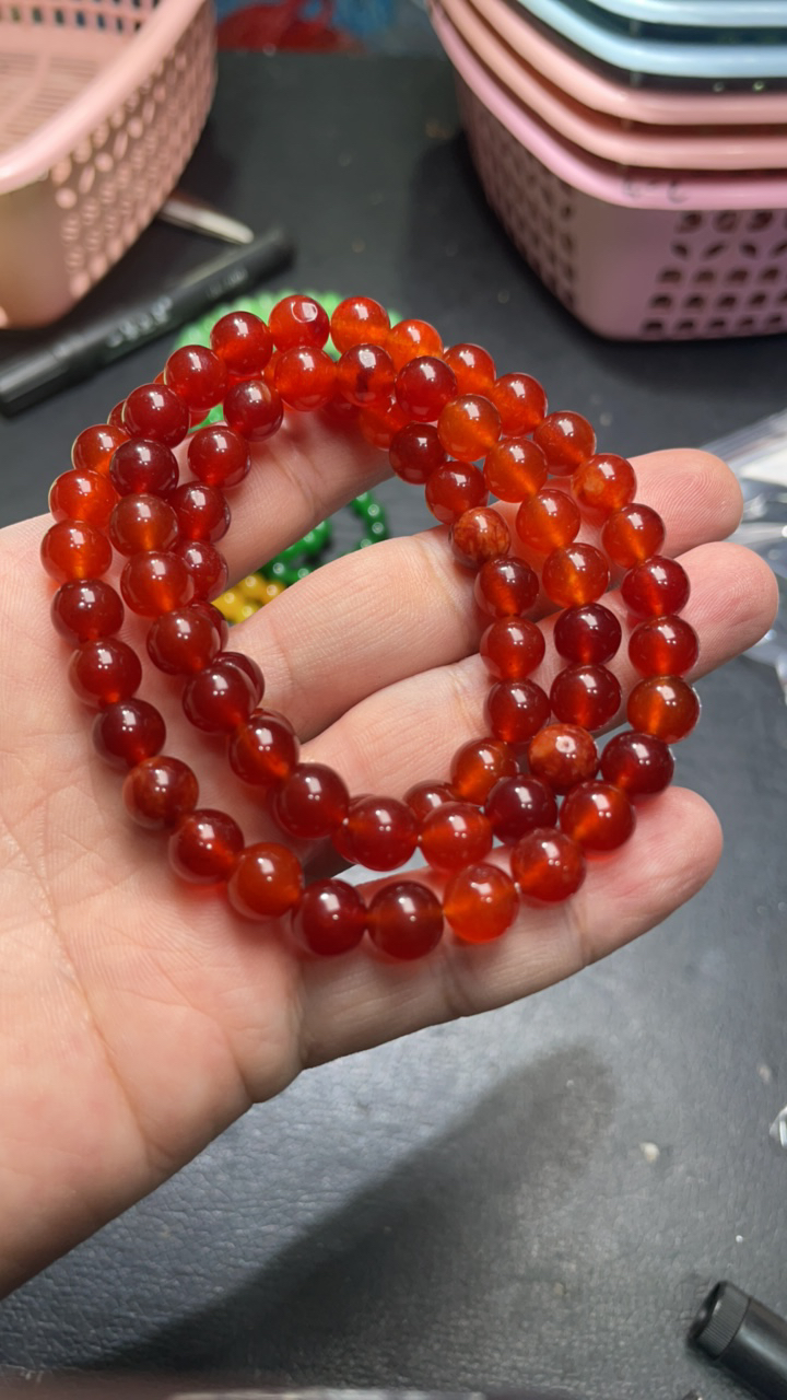 D  906  卡8 三圈冰红手串