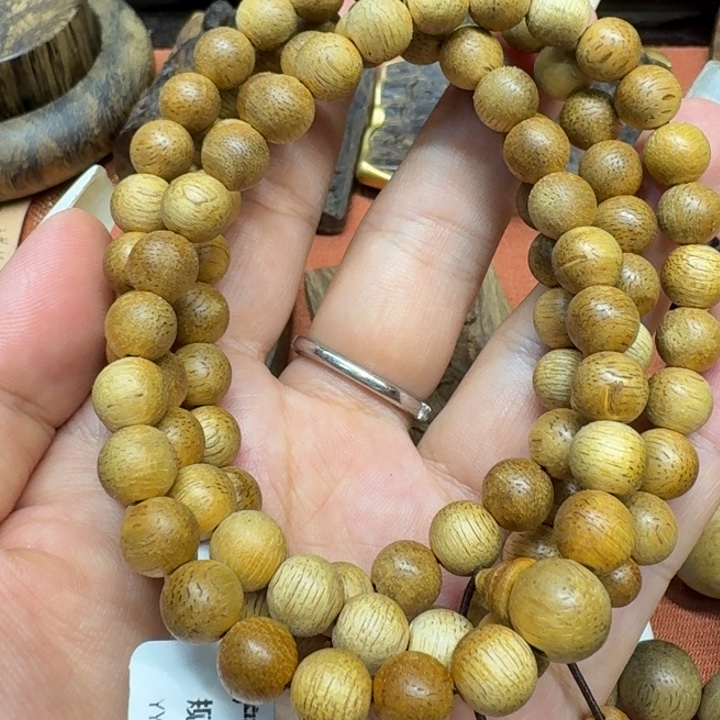 大叶紫檀（黑酸枝木类）