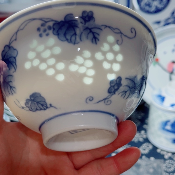 青花玲珑5寸饭碗葡萄