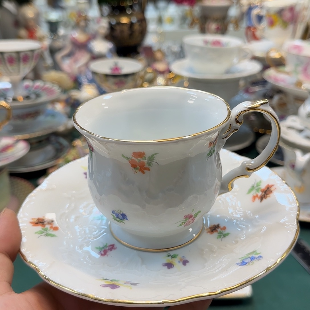 冠衡外贸陶瓷有限公司