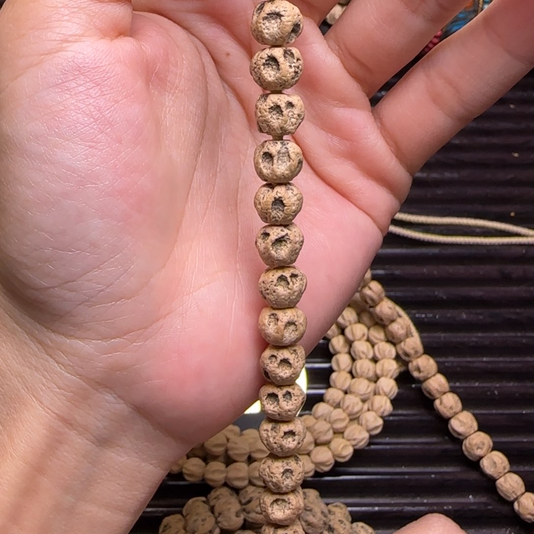 柏香籽/百香籽吊坠A****?