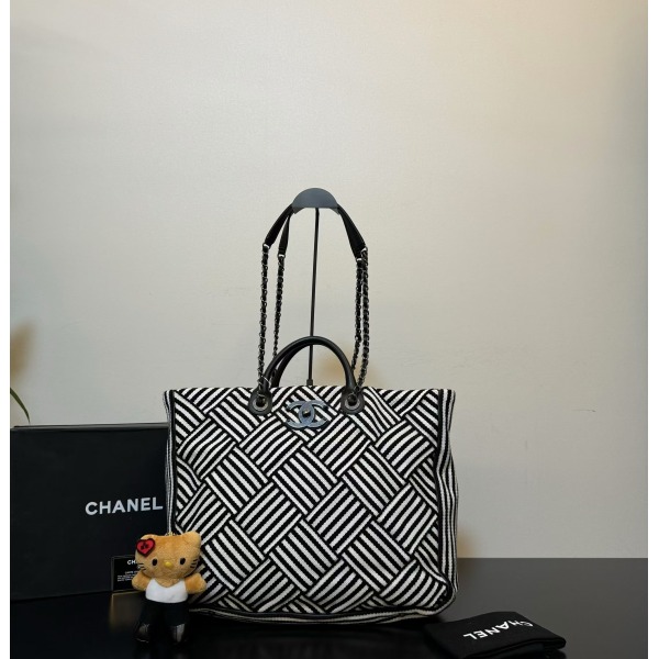 95新/香奈儿/市场价38000/包包/250206XZ0028