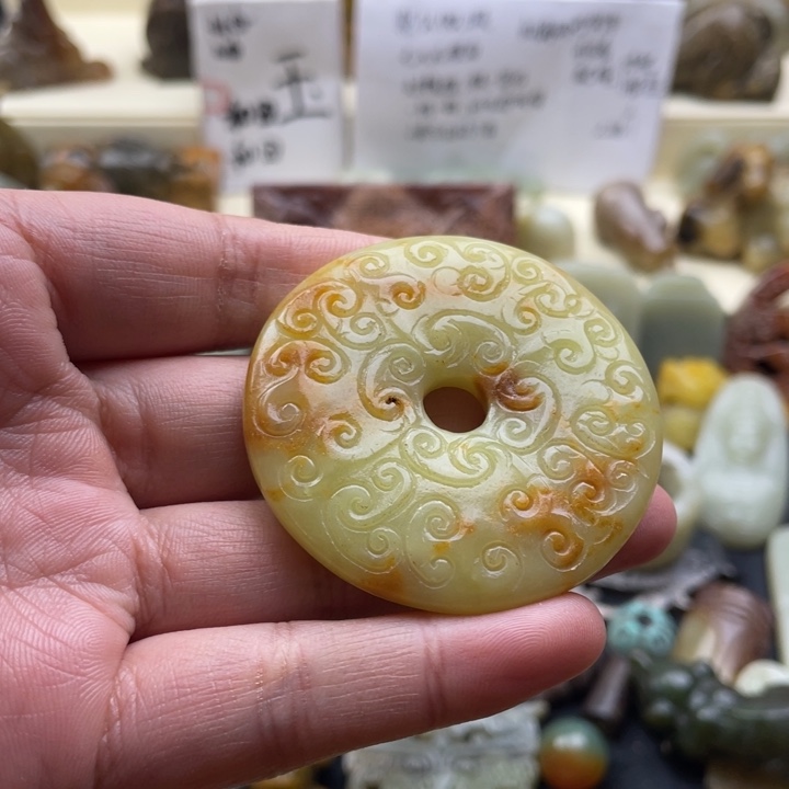 蛇纹石玉颈饰未镶嵌12