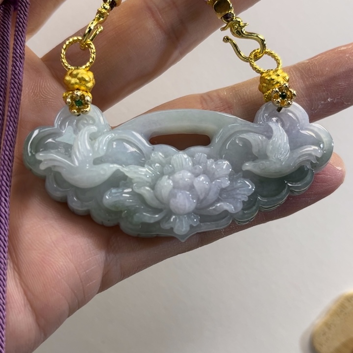 翡翠吊坠(赠链)未镶嵌代编织