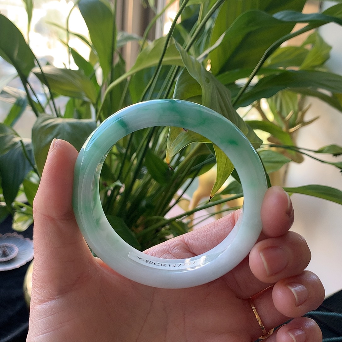 翡翠未镶嵌手镯天然翡翠手镯