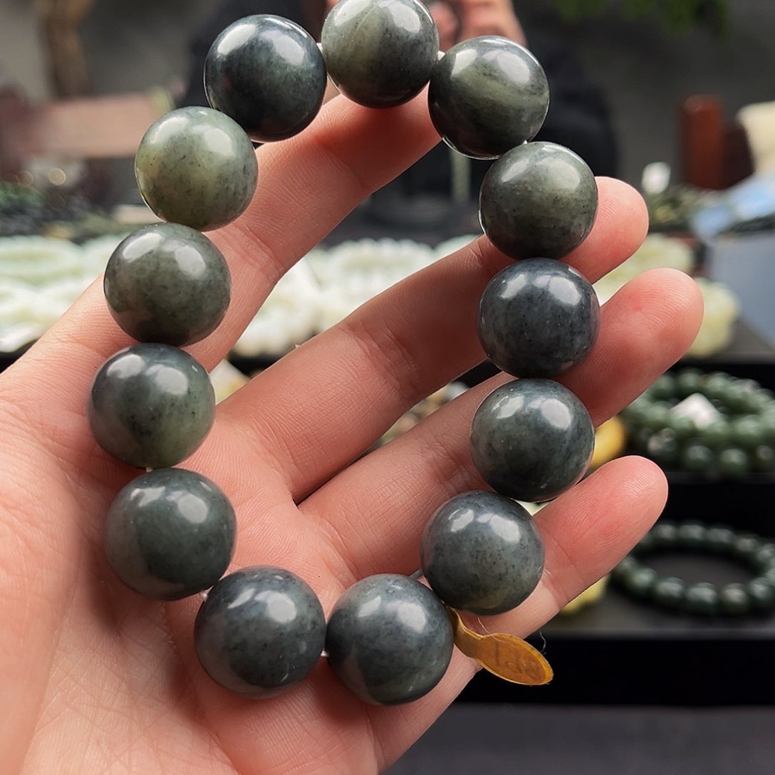 和田玉手串未镶嵌