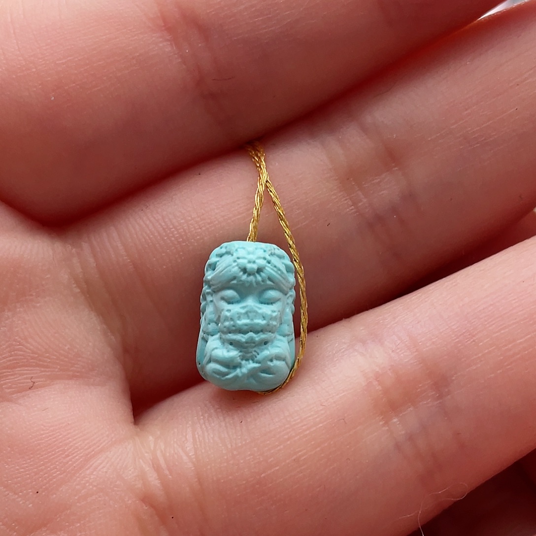 绿松石颈饰未镶嵌