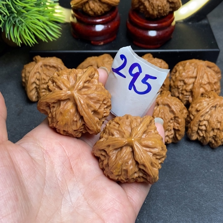 文玩核桃把件?****?41尺寸295