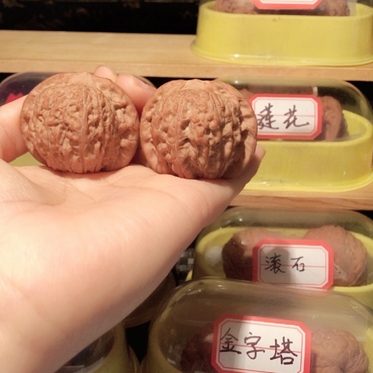 G****P文玩核桃把件血麒麟