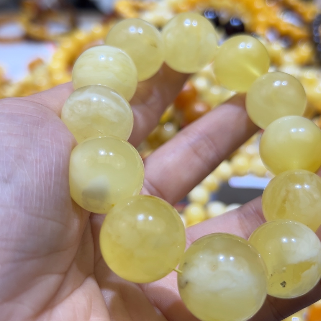 琥珀珠宝奇石未镶嵌