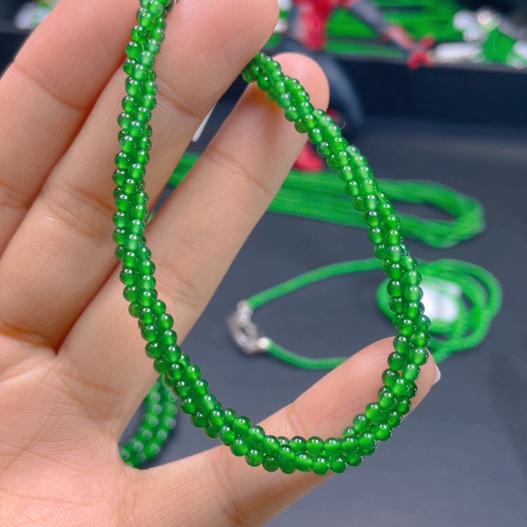 翡翠颈饰未镶嵌，1