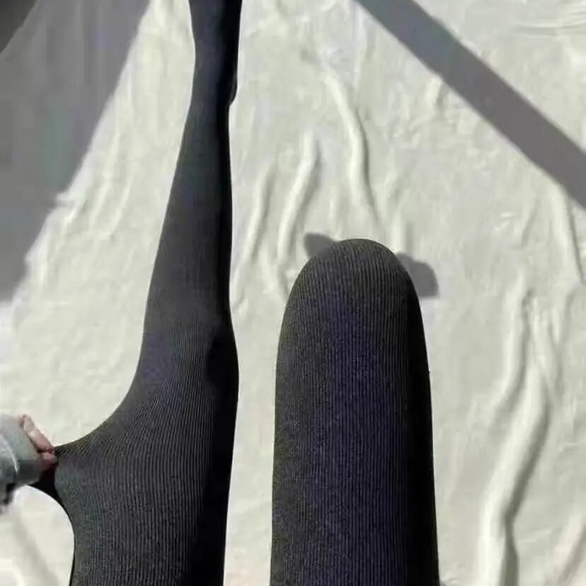 秋冬加绒加厚显瘦高腰保暖打底裤女深灰色踩脚连裤袜外穿
