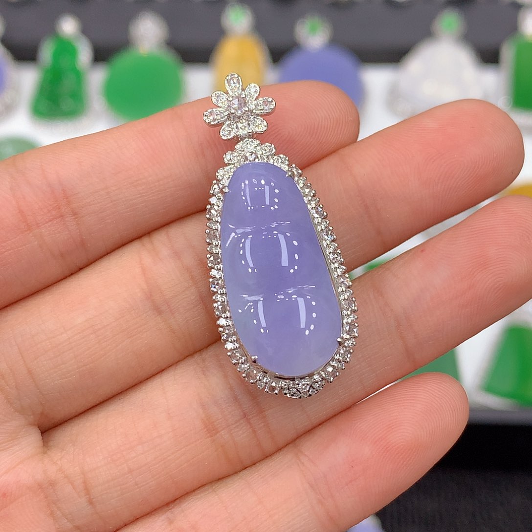 翡翠颈饰18K金镶嵌豆子