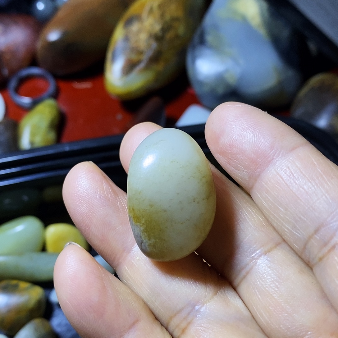 和田玉未镶嵌吊坠(不含链)