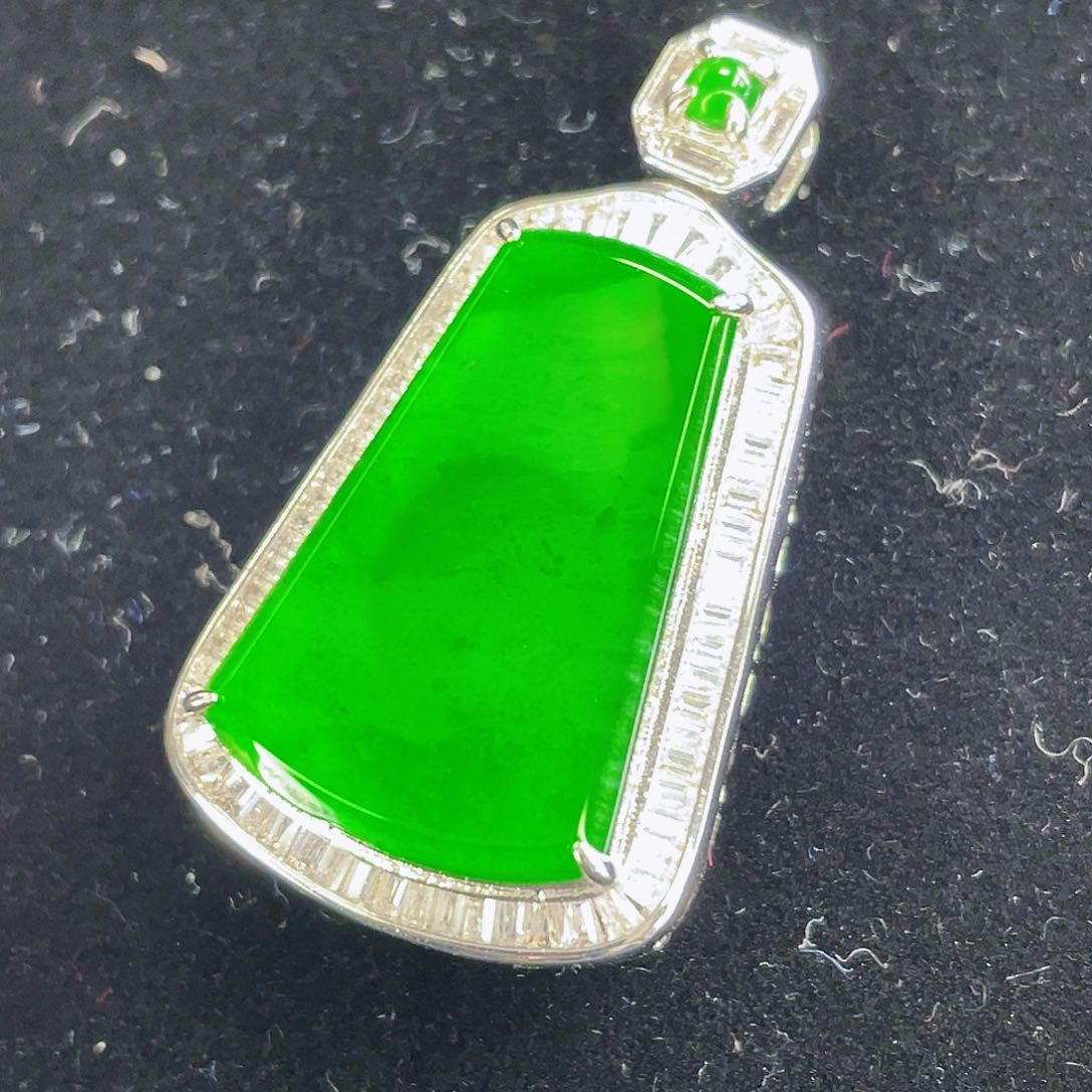 翡翠吊坠(不含链)未镶嵌