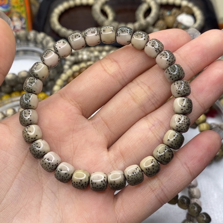 星月菩提手串卡8河豚