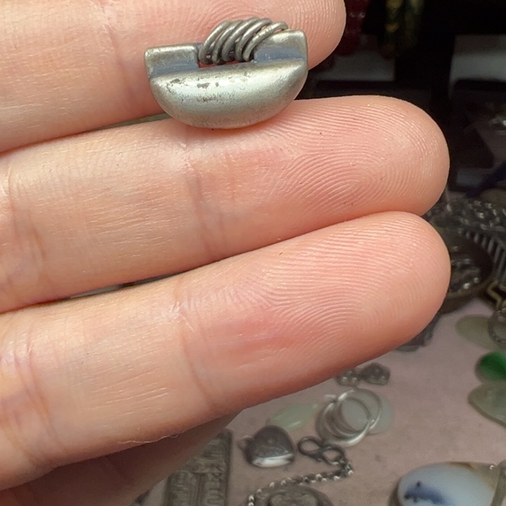 珐琅足银狮*头不退不换