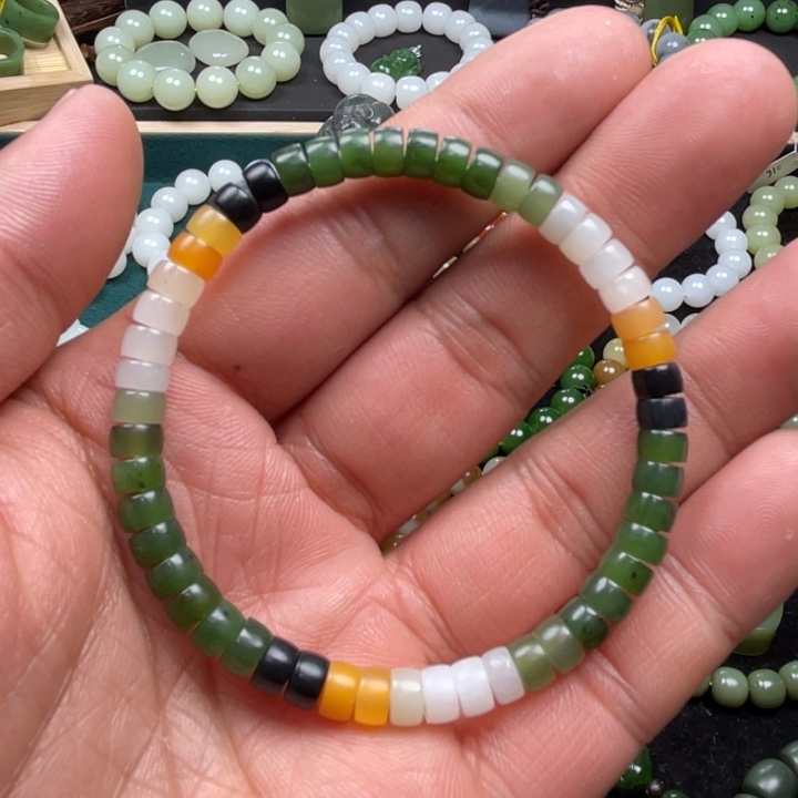 和田玉手串未镶嵌