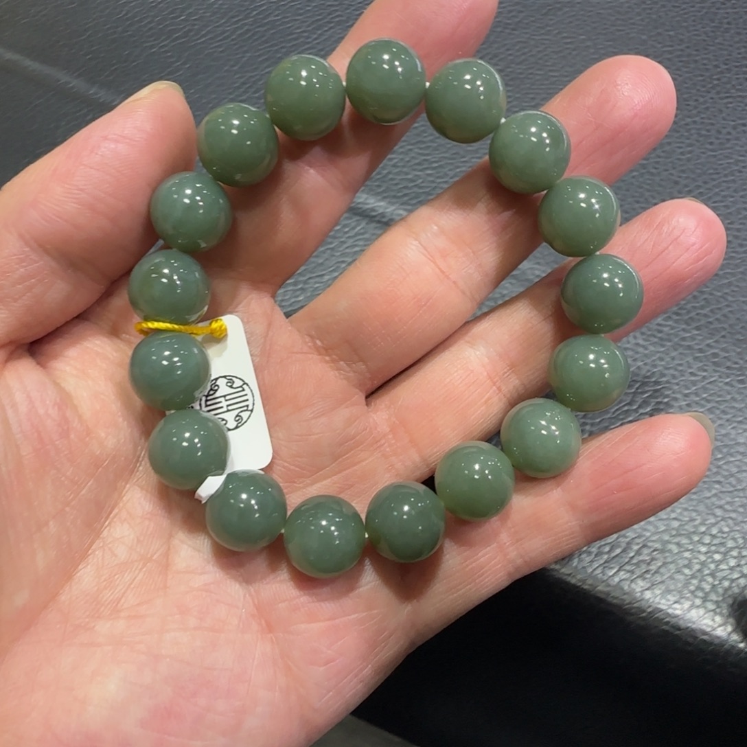 和田玉未镶嵌手串