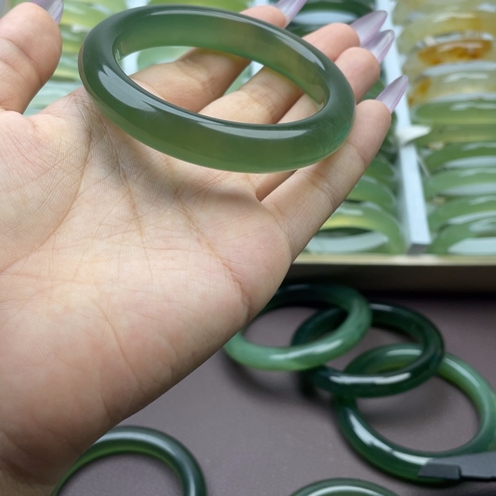 l***员蛇纹石玉合金手镯