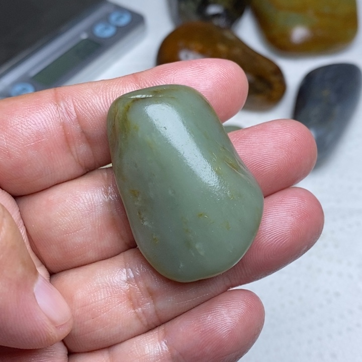 和田玉（糖玉）未镶嵌颈饰