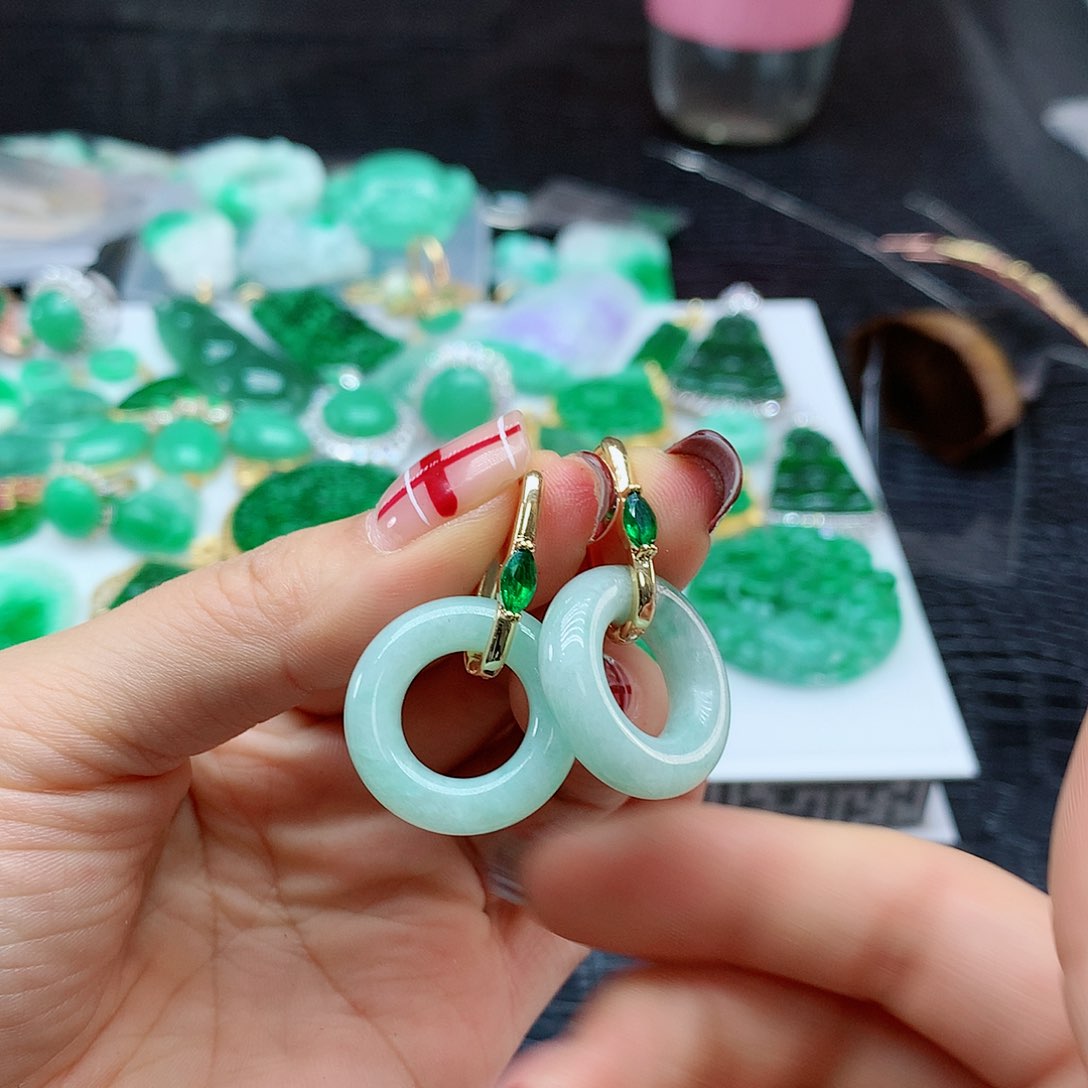 【闪购商品】翡翠耳饰未镶嵌，