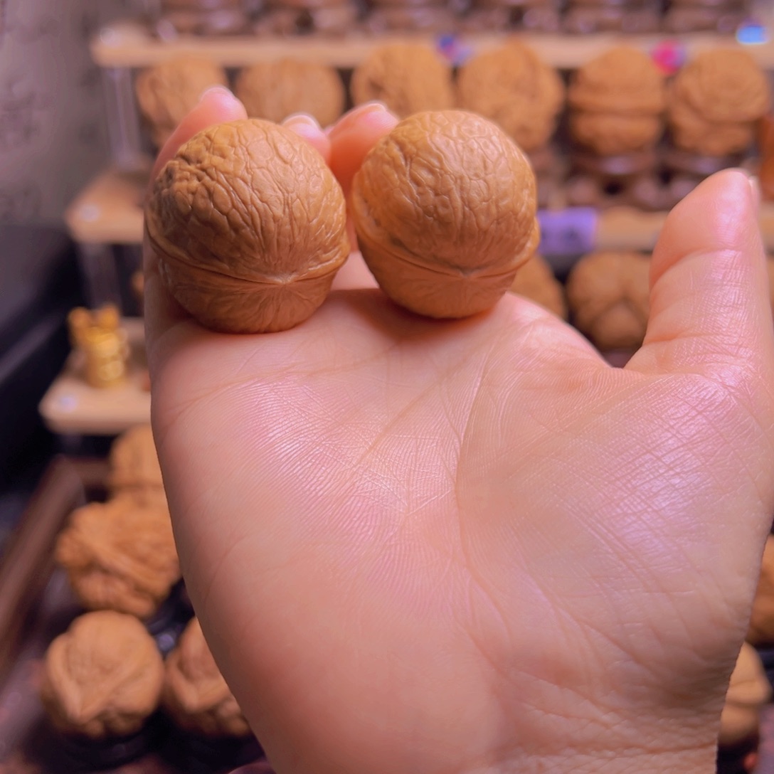 鼠***魚把件桃核皮皮球H04