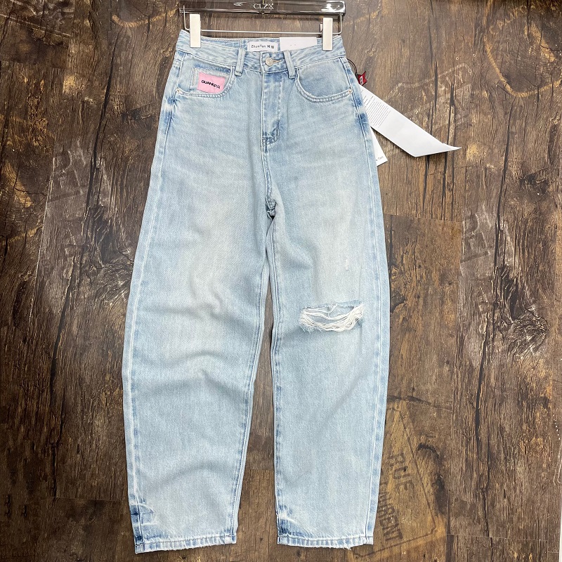 春季新款浅色高腰修身百搭破洞牛仔老爹裤