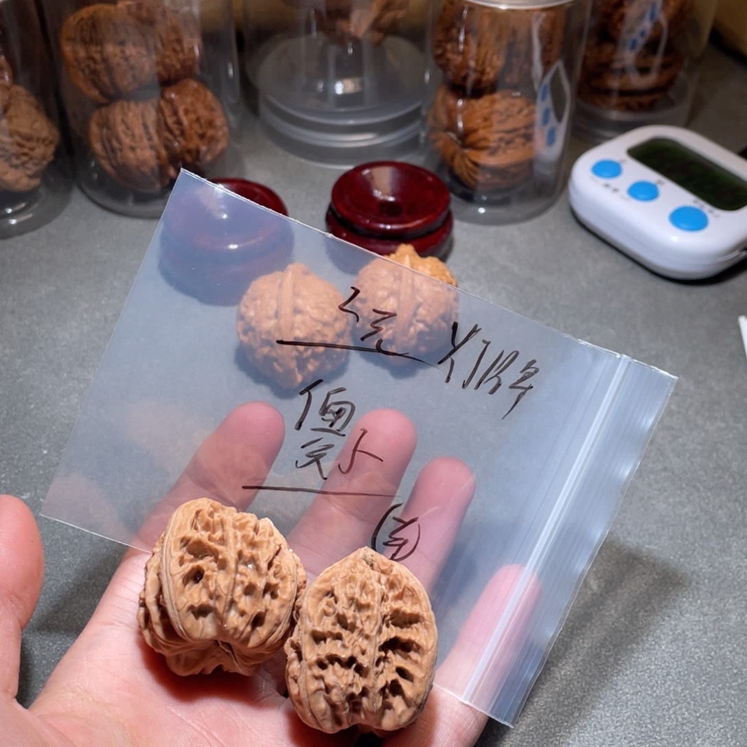 傻***子文玩核桃吊坠核桃