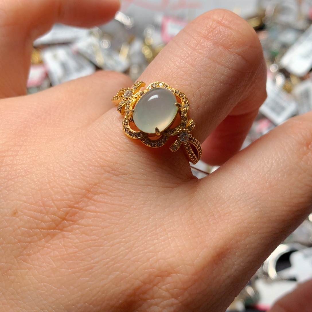 翡翠戒指银S925镶嵌天然翡翠戒指