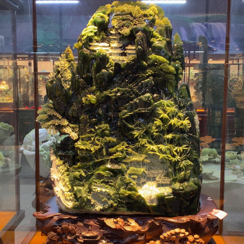 【闪购商品】蛇纹石玉摆件覆膜未镶嵌