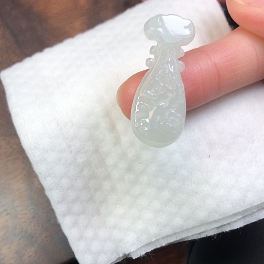 翡翠未镶嵌颈饰缅甸A货，每天下午1点半开播