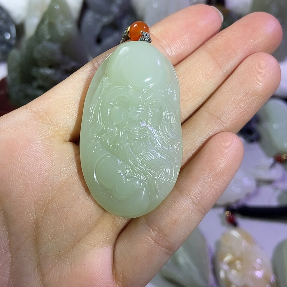 和田玉（糖玉）颈饰未镶嵌