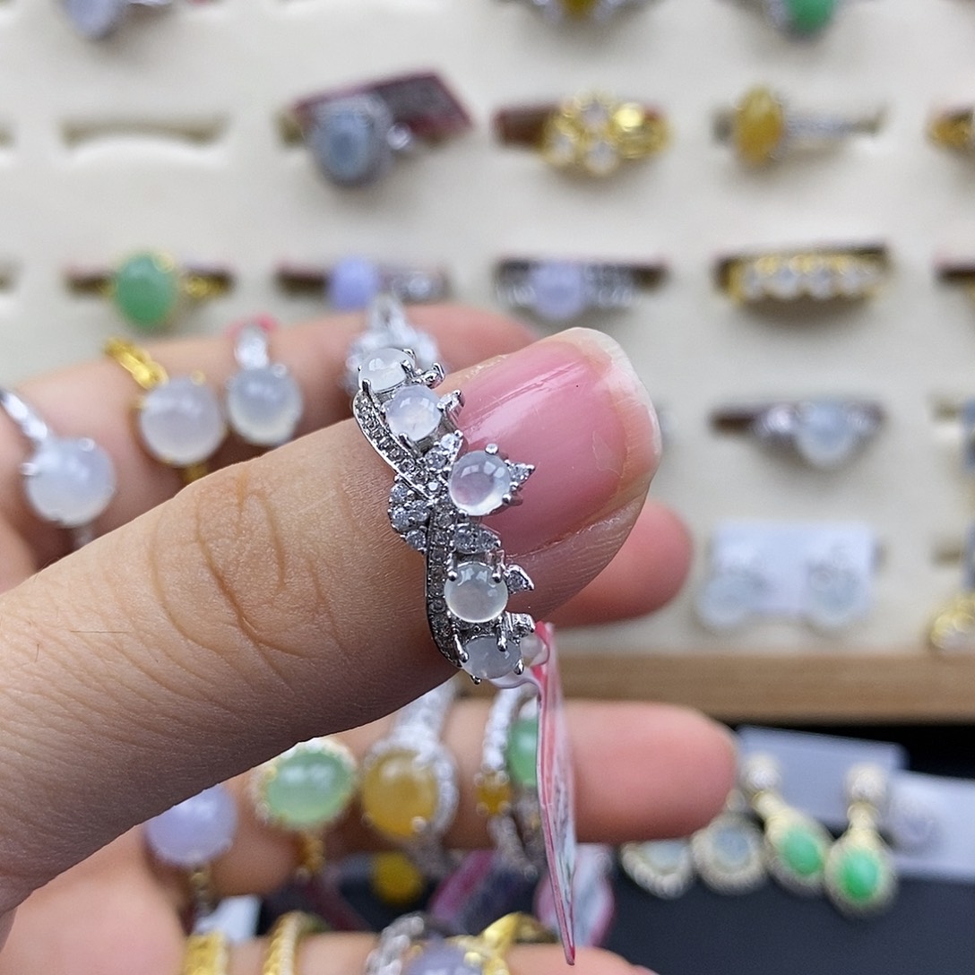 刂***.翡翠银S925镶嵌戒指