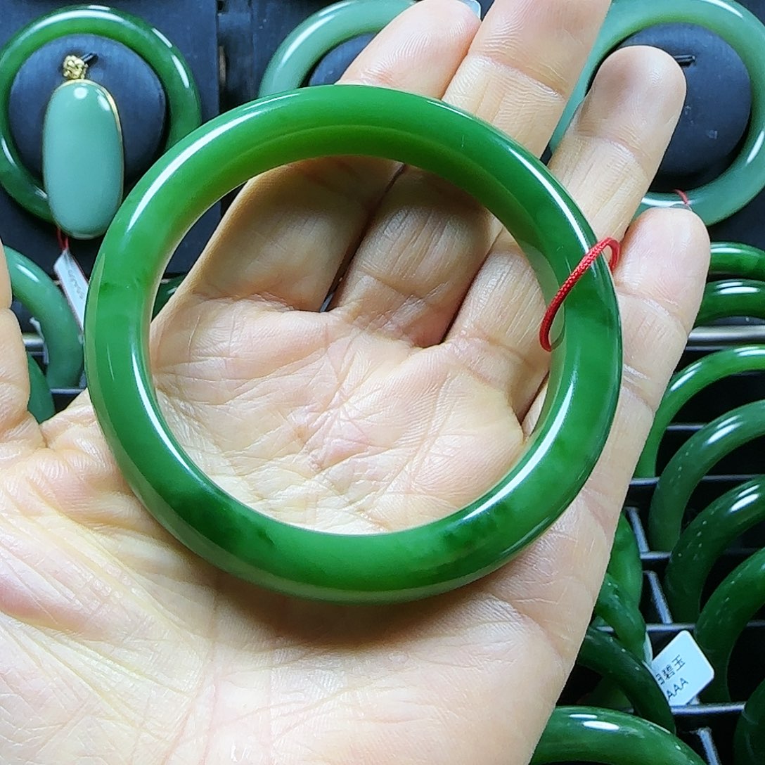 和田玉手镯未镶嵌禅*