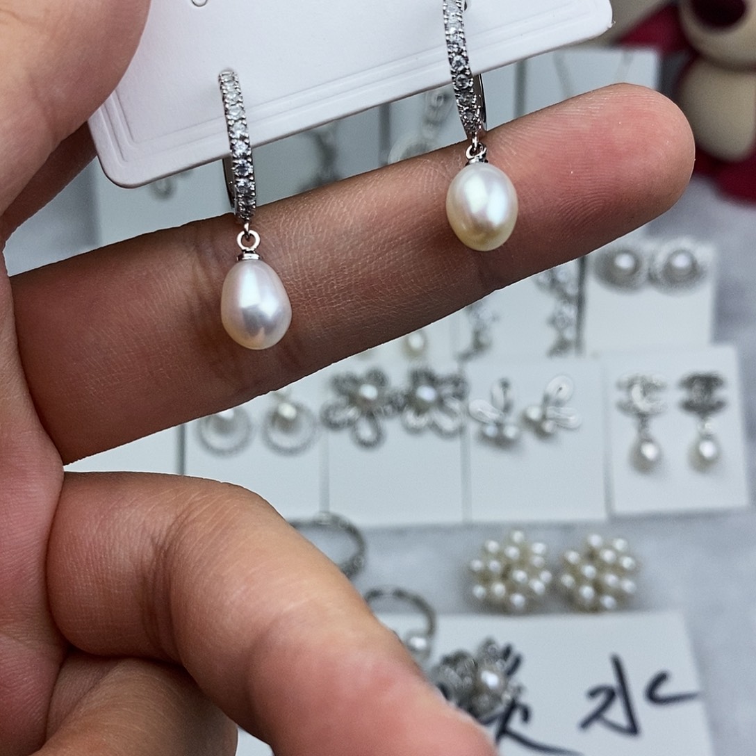 未镶嵌淡水珍珠耳饰