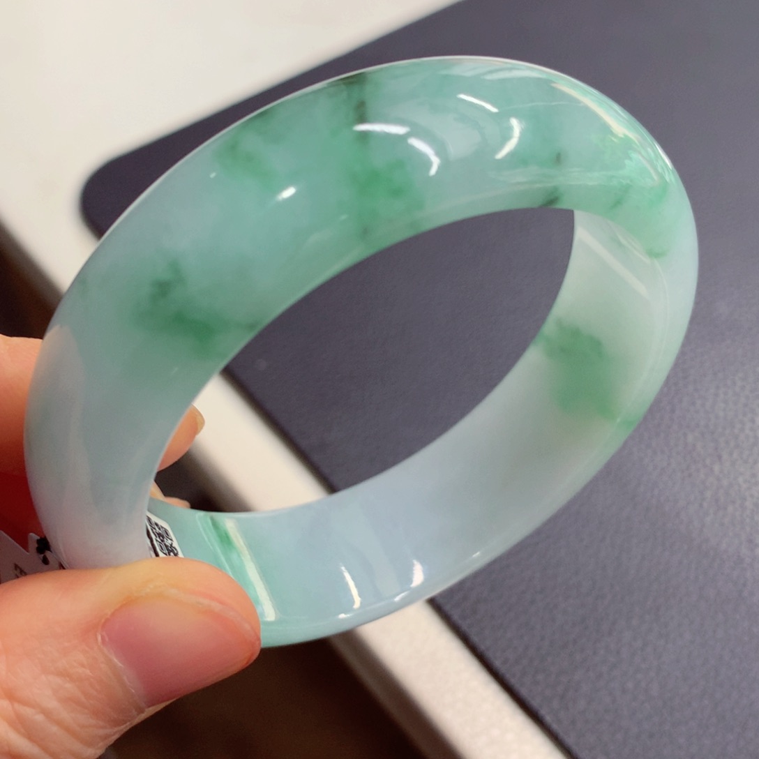 未镶嵌手镯翡翠翡翠