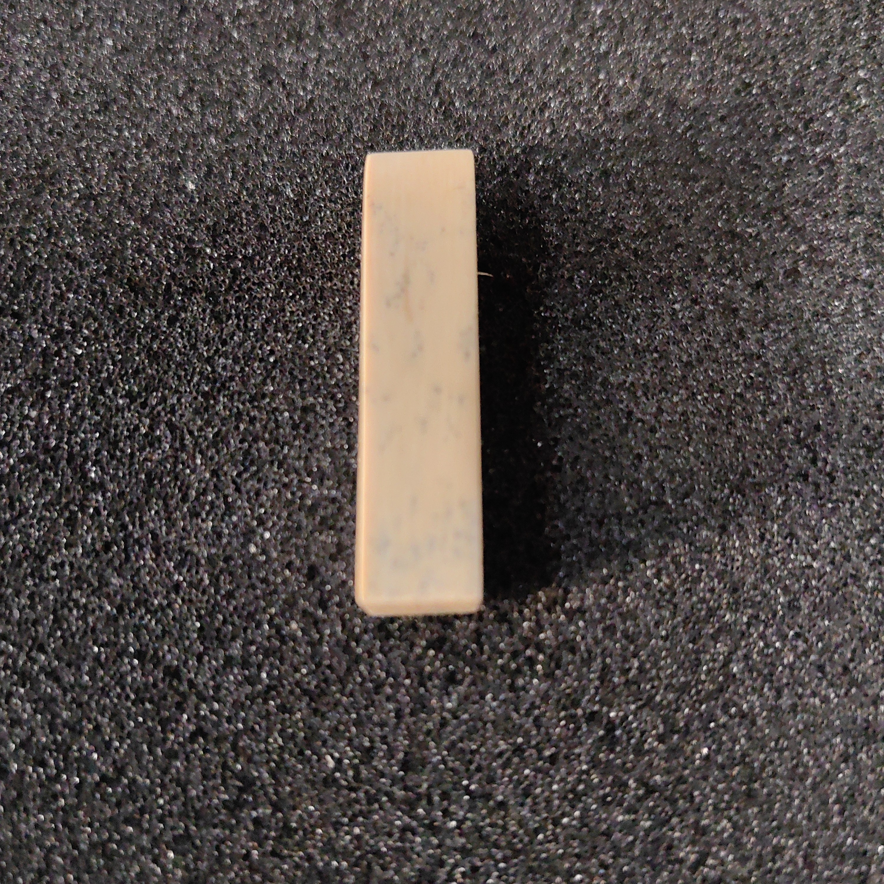 猛犸配饰约3.5克BC1447