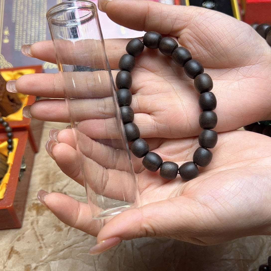 大叶紫檀（黑酸枝木类）