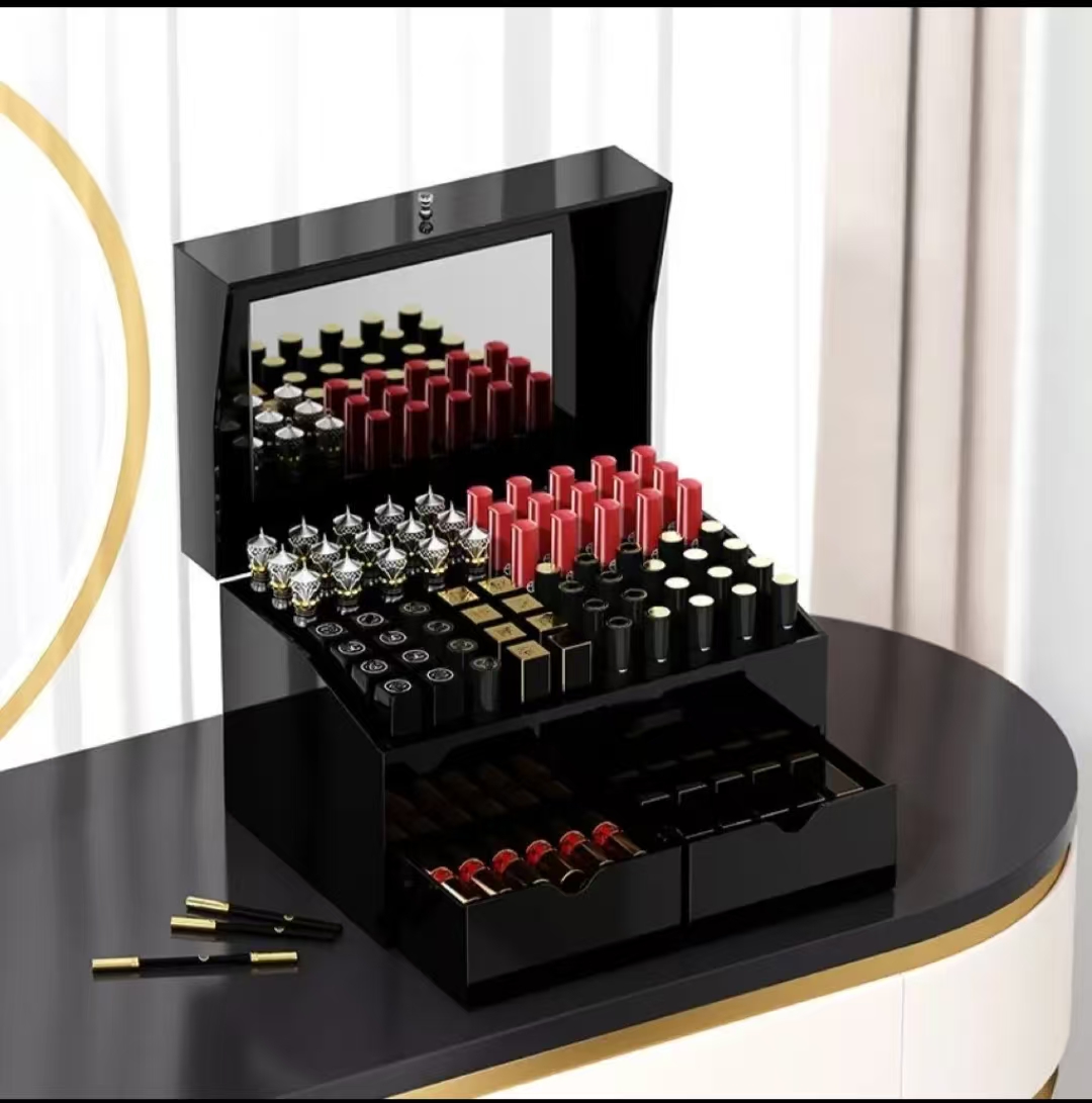 奶茶杏色滋润口红