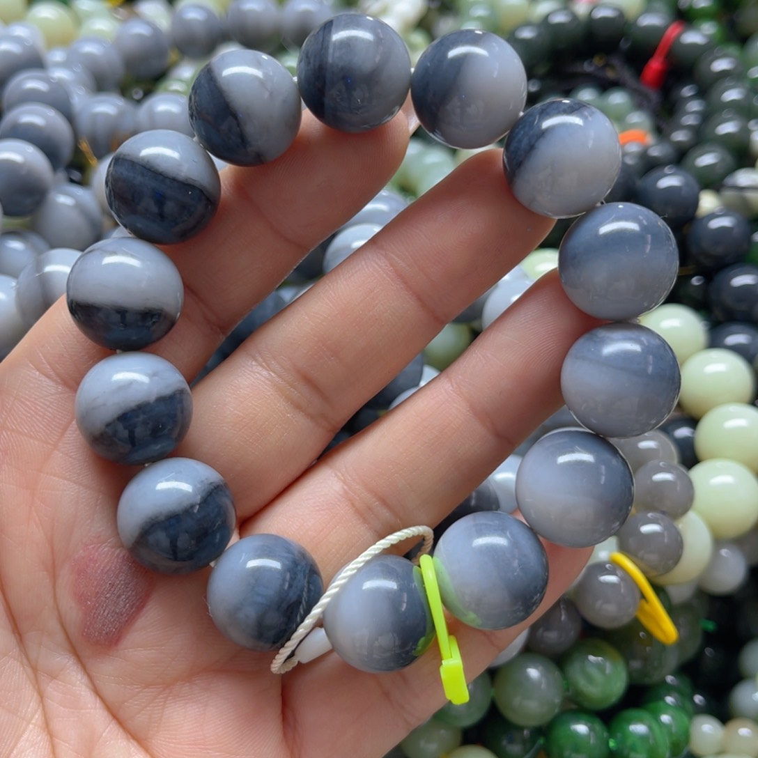 未镶嵌和田玉手链