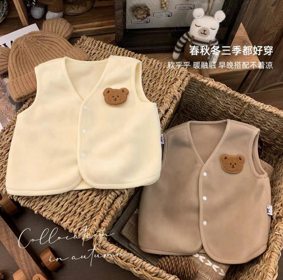 婴儿衣服春秋加厚厚款冬季男女通用女童马甲纯色小熊保暖外套