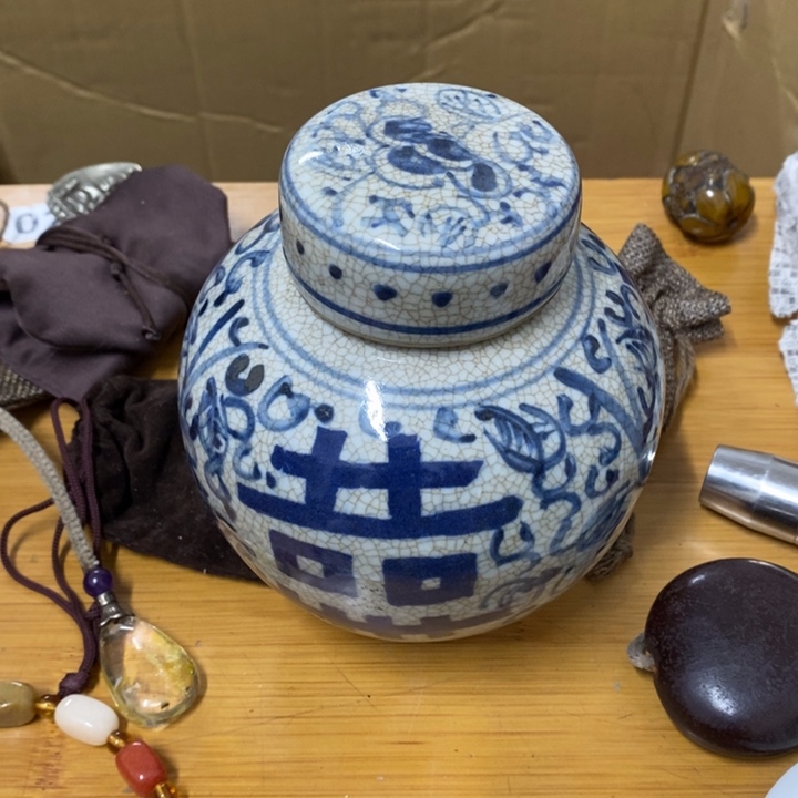 瓷片哈中古工艺品一件