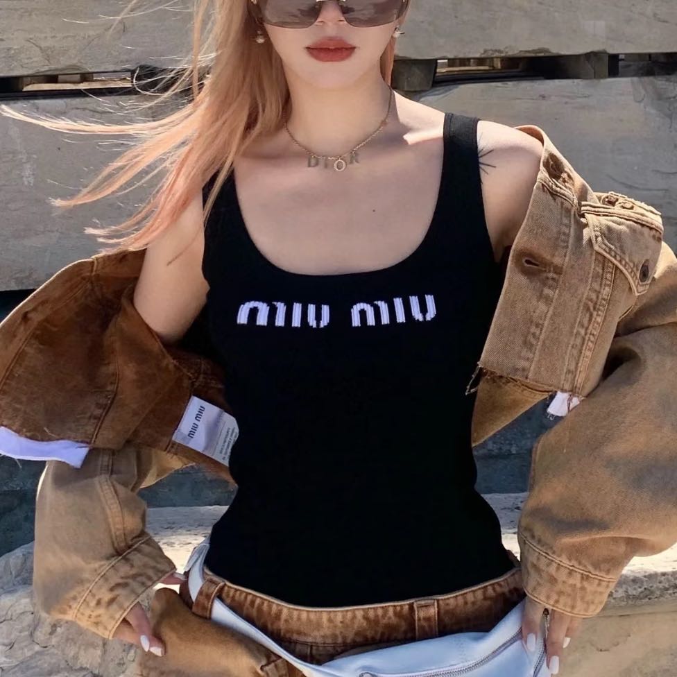 99新/Miumiu/缪缪/上衣背心/36码/Xsp38717